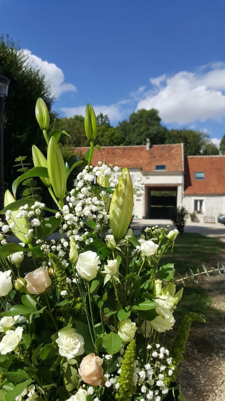 Le Moulin De Pommeuse Bed & Breakfast Exterior photo