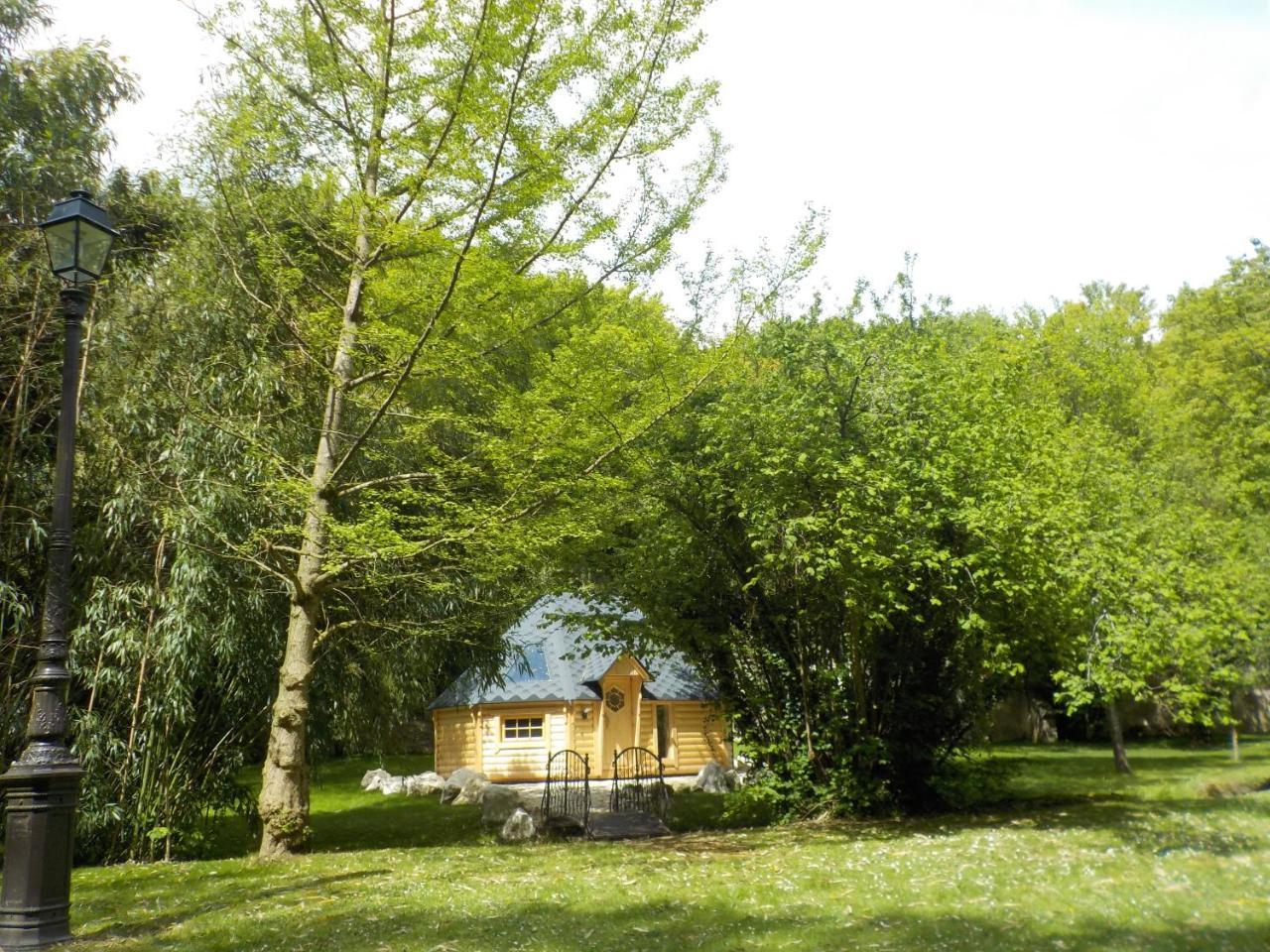 Le Moulin De Pommeuse Bed & Breakfast Exterior photo