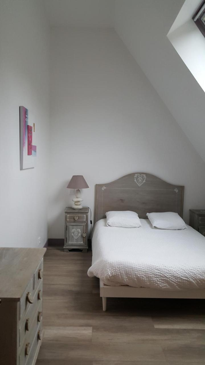 Le Moulin De Pommeuse Bed & Breakfast Exterior photo